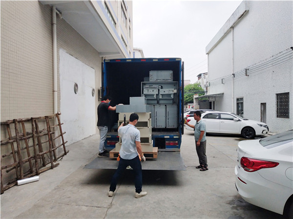 東莞市鈑金不銹鋼機(jī)箱加工制造