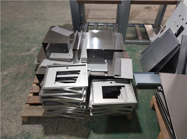 鈑金加工廠(chǎng)家機(jī)箱